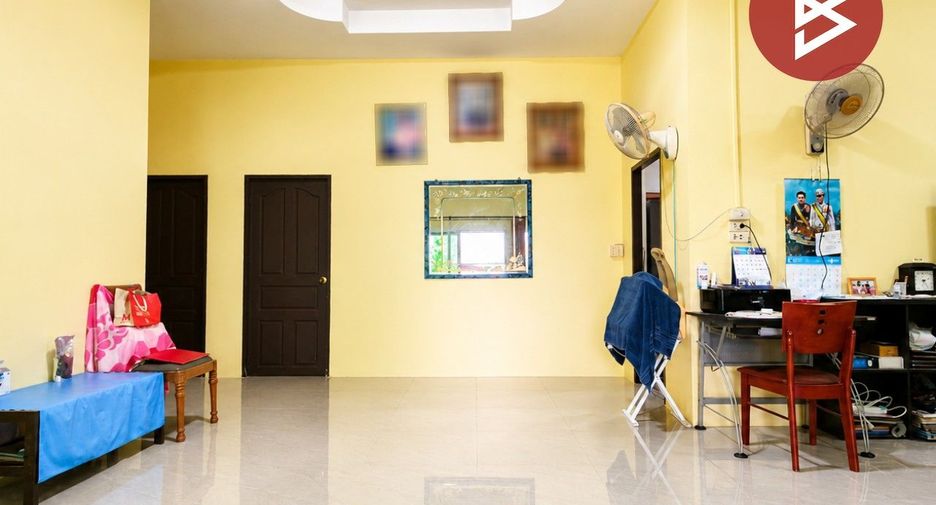 For sale 3 bedrooms house in Mueang Nakhon Pathom, Nakhon Pathom