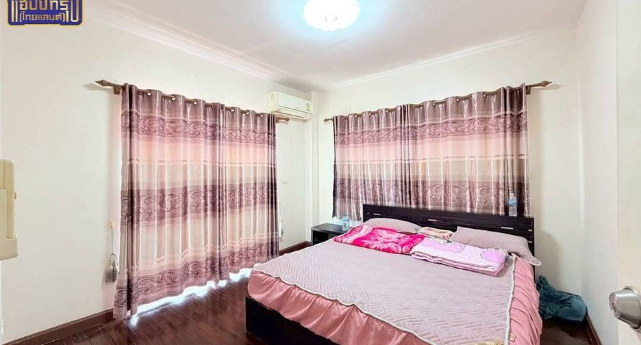 出租 3 卧室 独立屋 在 Mueang Chon Buri, Chon Buri