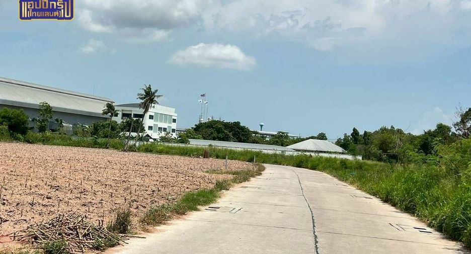 出售 土地 在 Si Racha, Chon Buri