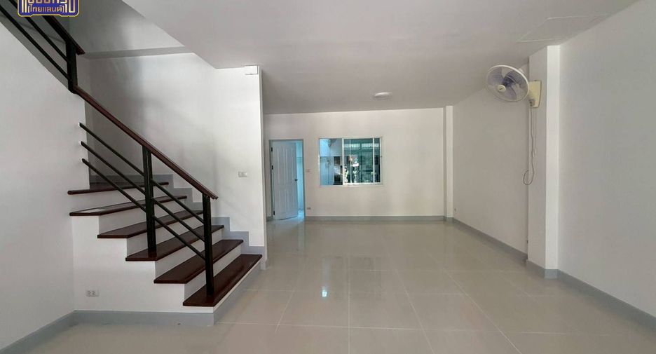 À vendre 3 chambres maison à Phan Thong, Chonburi