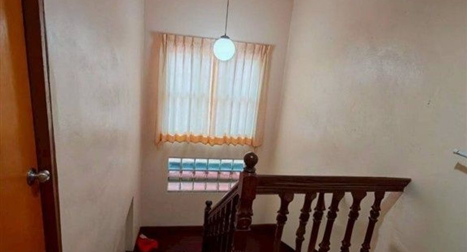 Haus zum Kauf mit 3 Zimmer in Khlong Sam Wa, Bangkok
