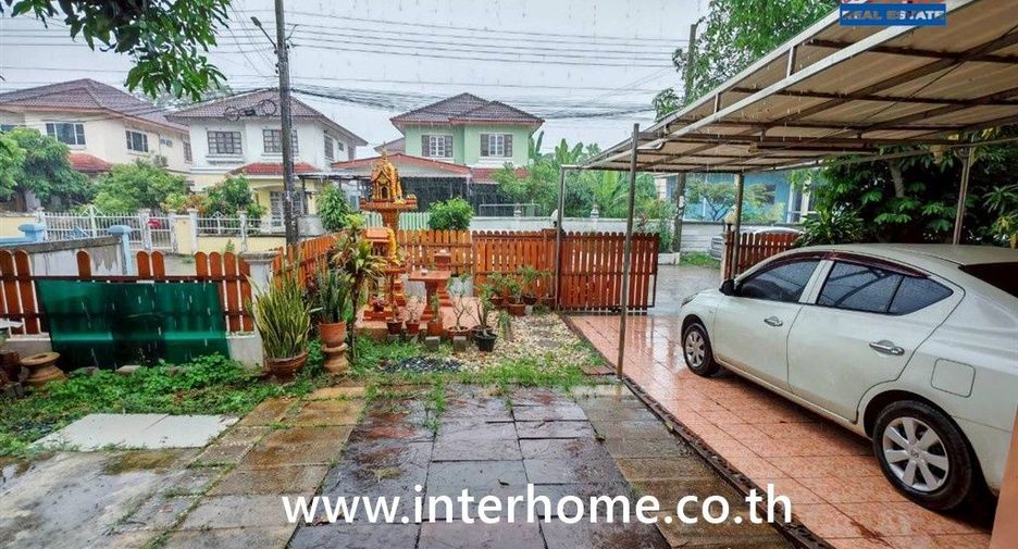 Haus zum Kauf mit 3 Zimmer in Khlong Sam Wa, Bangkok