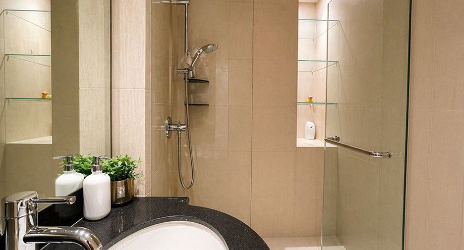For rent 2 bedrooms condo in Sathon, Bangkok