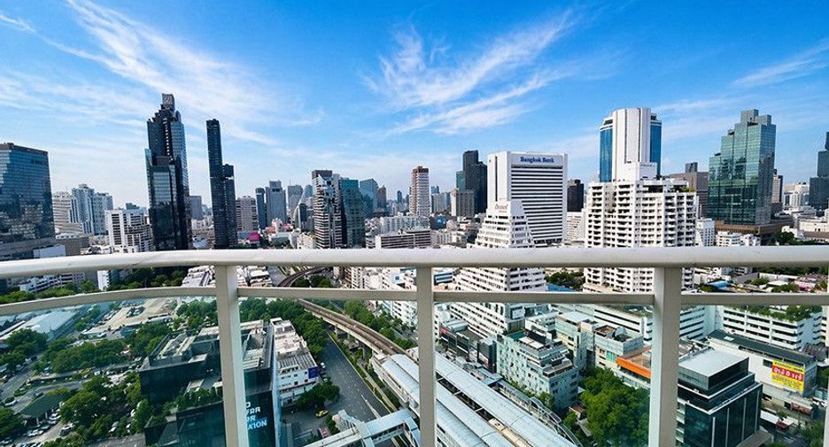 For rent 2 bedrooms condo in Sathon, Bangkok