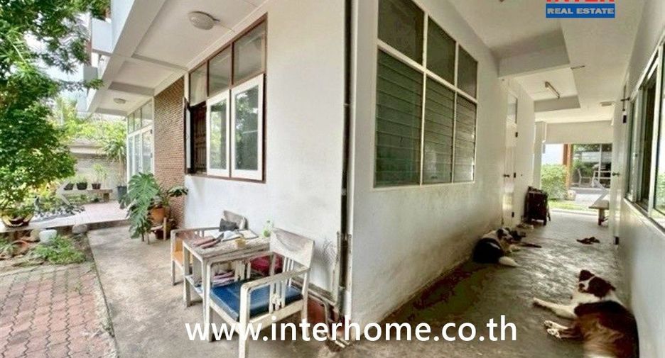 Haus zum Kauf mit 6 Zimmer in Mueang Nonthaburi, Nonthaburi