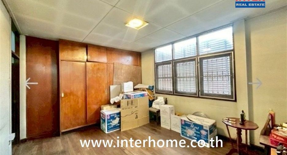 Haus zum Kauf mit 6 Zimmer in Mueang Nonthaburi, Nonthaburi