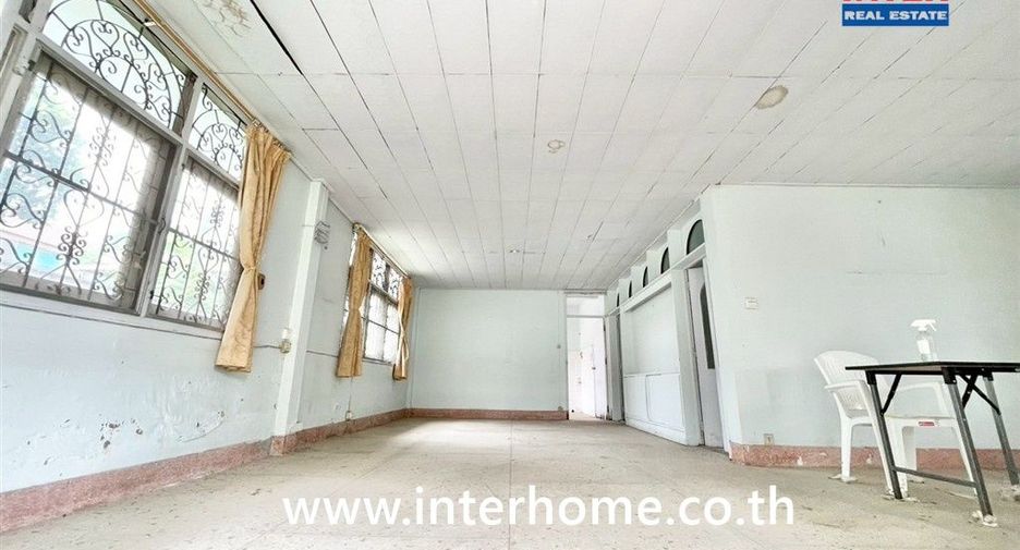 Продажа 5 спальни дом в Лат Пхрао, Бангкок