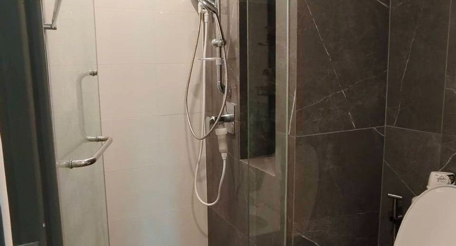 For sale 1 bed condo in Mueang Rayong, Rayong