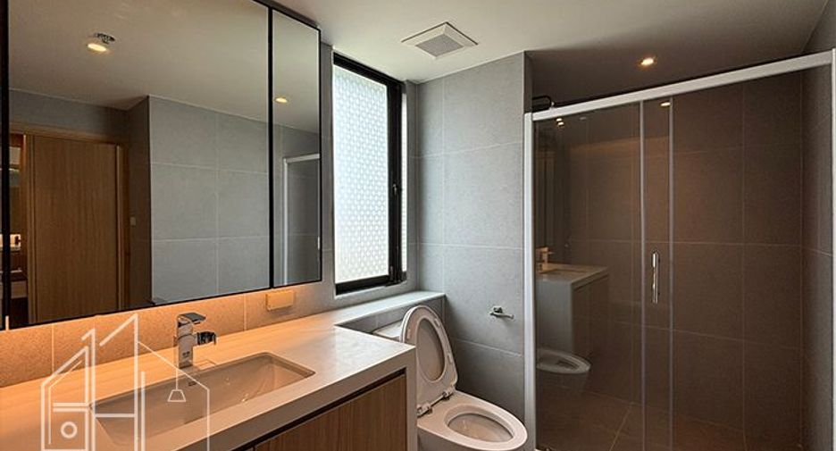 For rent 4 bedrooms condo in Watthana, Bangkok