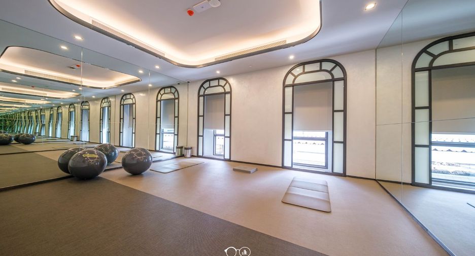 Wohnung zur Miete mit 2 Zimmer in Pathum Wan, Bangkok