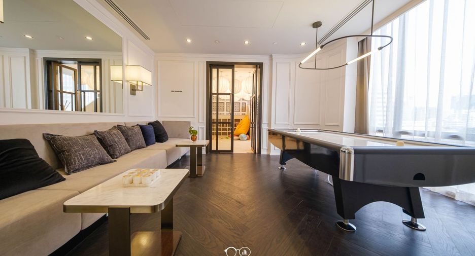 Wohnung zur Miete mit 2 Zimmer in Pathum Wan, Bangkok