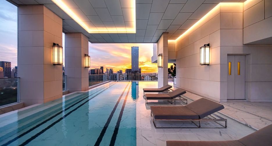 Wohnung zur Miete mit 2 Zimmer in Pathum Wan, Bangkok