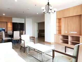 For rent 3 bedrooms apartment in Watthana, Bangkok