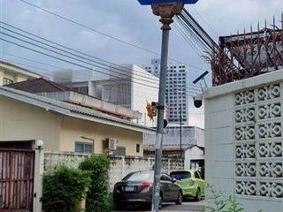 À vendre 5 chambres maison à Chatuchak, Bangkok