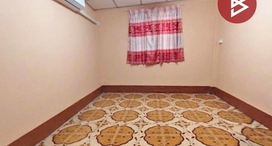 Продажа 3 спальни таунхаус в Sam Phran, Накхонпатхом