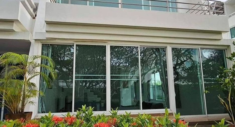 出租 4 卧室 联排别墅 在 Jomtien, 芭提雅