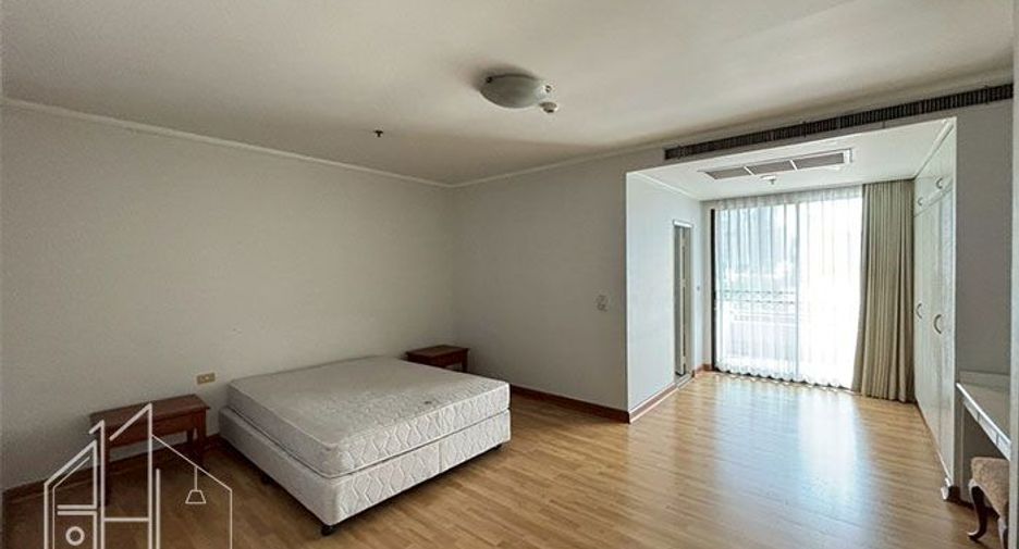 À louer 4 chambres appartement à Watthana, Bangkok