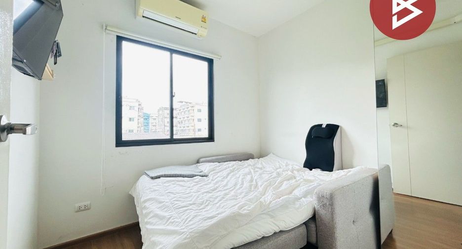 Casa adosada en venta de 3 habitaciones en Thung Khru, Bangkok