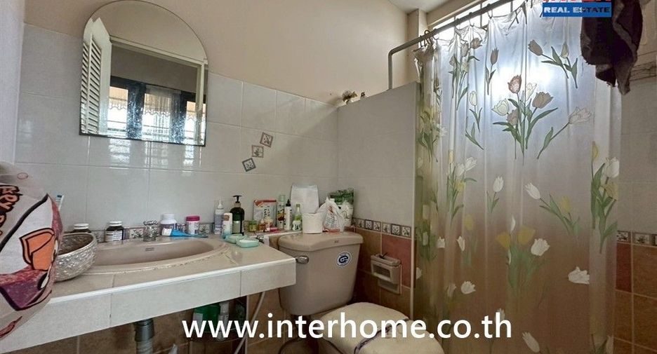 Продажа 3 спальни дом в Пхра Кханонг, Бангкок