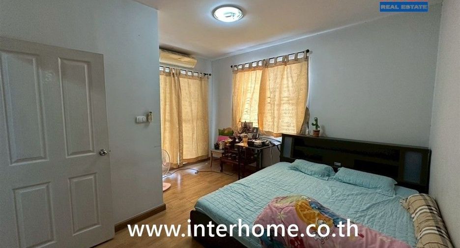 Reihenhaus zum Kauf mit 4 Zimmer in Bang Phli, Samut Prakan