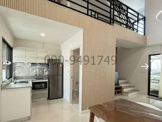出租 33 卧室 联排别墅 在 Bang Phli, Samut Prakan
