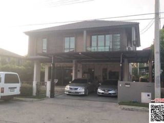 出租 3 卧室 联排别墅 在 Khlong Sam Wa, 曼谷