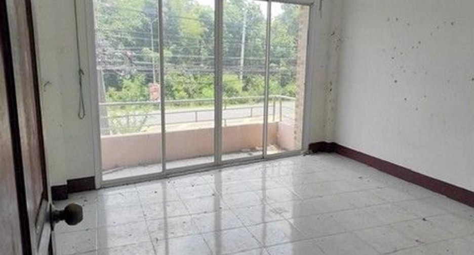 À vendre 1 chambre local commercial à Mueang Buriram, Buriram