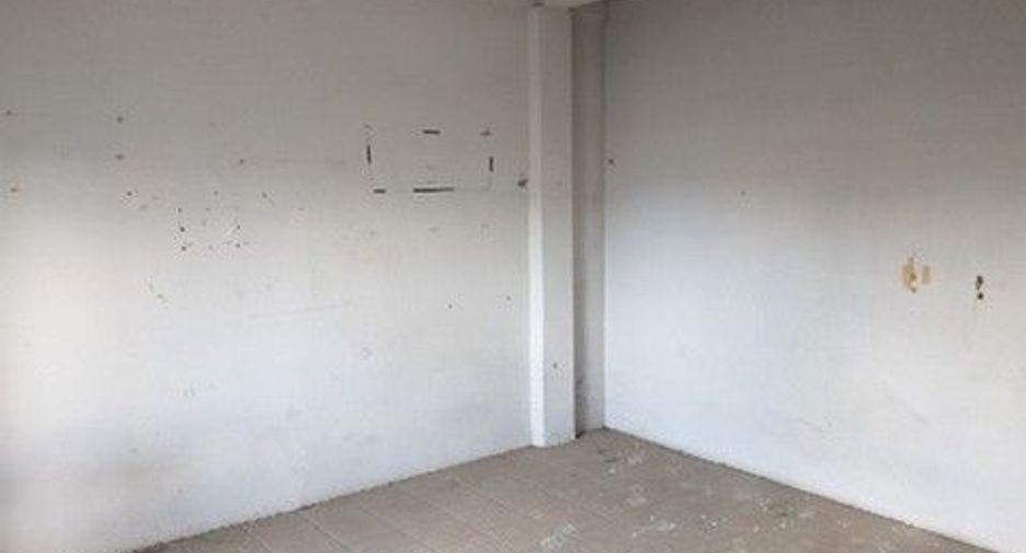 À vendre 1 chambre local commercial à Mueang Buriram, Buriram
