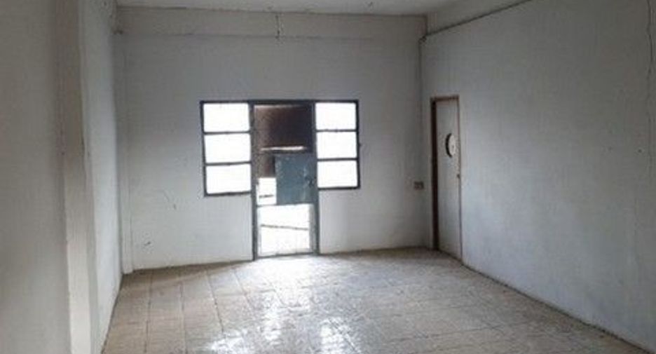 À vendre 1 chambre local commercial à Mueang Buriram, Buriram