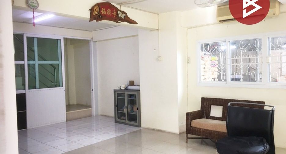 À vendre 6 chambres local commercial à Mueang Samut Prakan, Samut Prakan