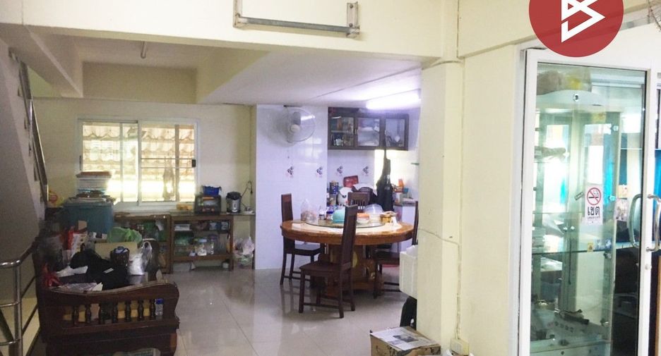 À vendre 6 chambres local commercial à Mueang Samut Prakan, Samut Prakan