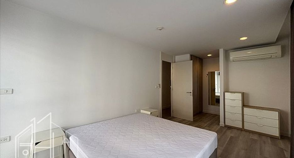 For rent 2 bedrooms apartment in Khlong Toei, Bangkok