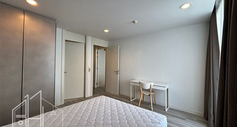 For rent 2 bedrooms apartment in Khlong Toei, Bangkok