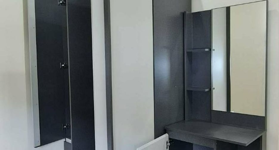 For rent 2 bedrooms townhouse in Mueang Chiang Mai, Chiang Mai