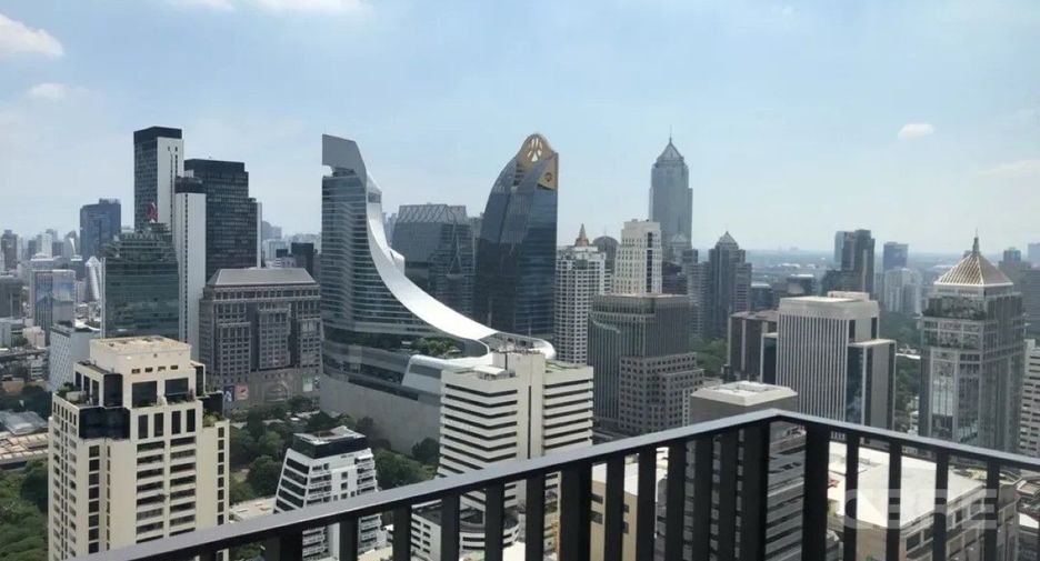 Condo en alquiler y en venta de 2 habitaciones en Pathum Wan, Bangkok