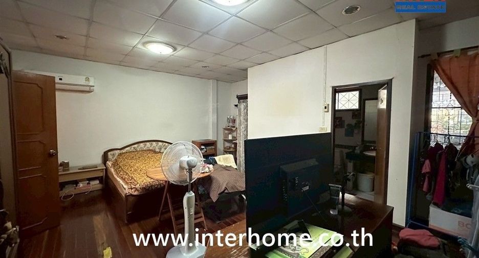For sale 3 bedrooms house in Mueang Samut Prakan, Samut Prakan
