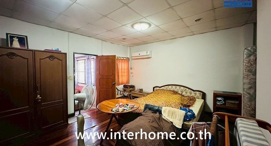 For sale 3 bedrooms house in Mueang Samut Prakan, Samut Prakan