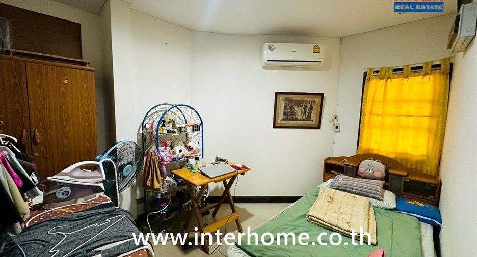 For sale 3 bedrooms house in Mueang Samut Prakan, Samut Prakan