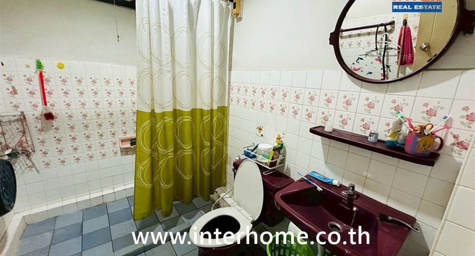 For sale 3 bedrooms house in Mueang Samut Prakan, Samut Prakan