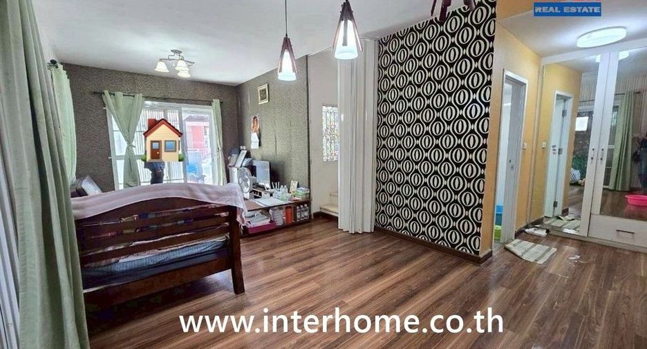 Reihenhaus zum Kauf mit 3 Zimmer in Bang Phli, Samut Prakan
