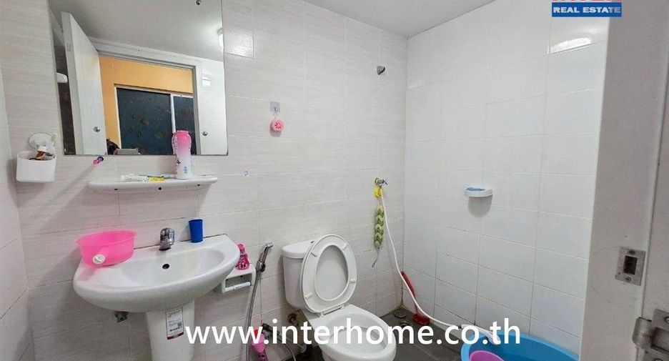 Reihenhaus zum Kauf mit 3 Zimmer in Bang Phli, Samut Prakan