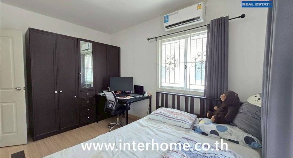 Reihenhaus zum Kauf mit 3 Zimmer in Bang Phli, Samut Prakan
