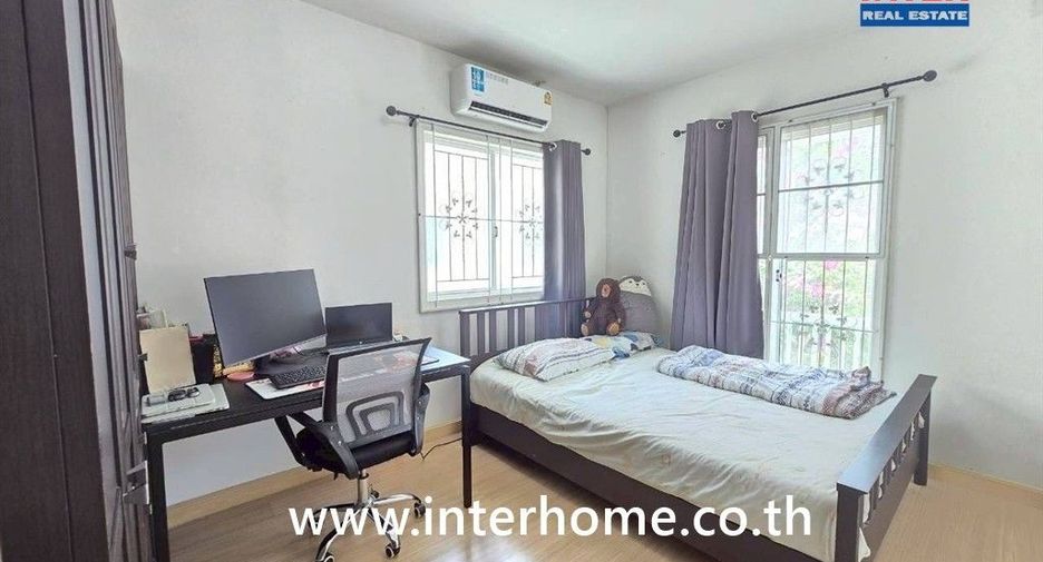 Reihenhaus zum Kauf mit 3 Zimmer in Bang Phli, Samut Prakan
