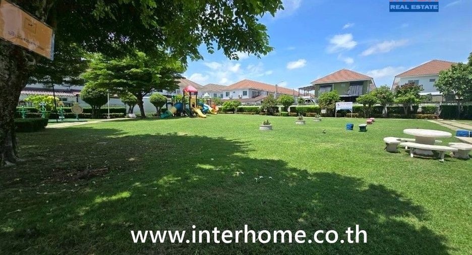 Reihenhaus zum Kauf mit 3 Zimmer in Bang Phli, Samut Prakan