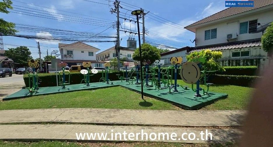 Reihenhaus zum Kauf mit 3 Zimmer in Bang Phli, Samut Prakan