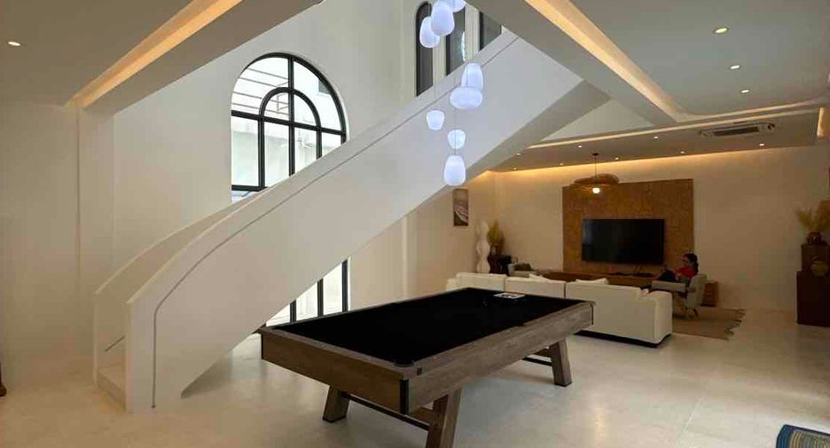 À louer 5 chambres villa à Jomtien, Pattaya