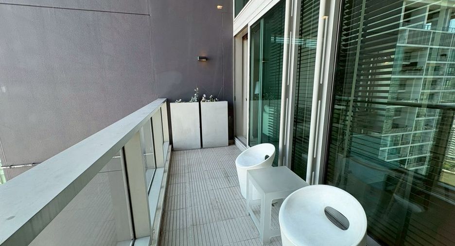 Condo en venta de 2 habitaciones en Sathon, Bangkok