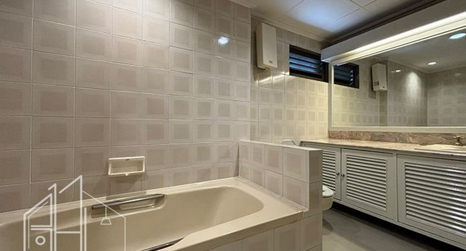 Wohnung zur Miete mit 3 Zimmer in Watthana, Bangkok