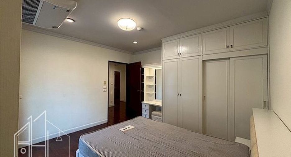 Wohnung zur Miete mit 3 Zimmer in Watthana, Bangkok