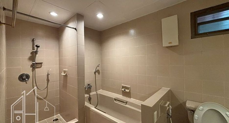 Wohnung zur Miete mit 3 Zimmer in Watthana, Bangkok